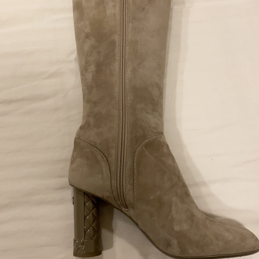 Chanel Suede boots. Brand new size 41